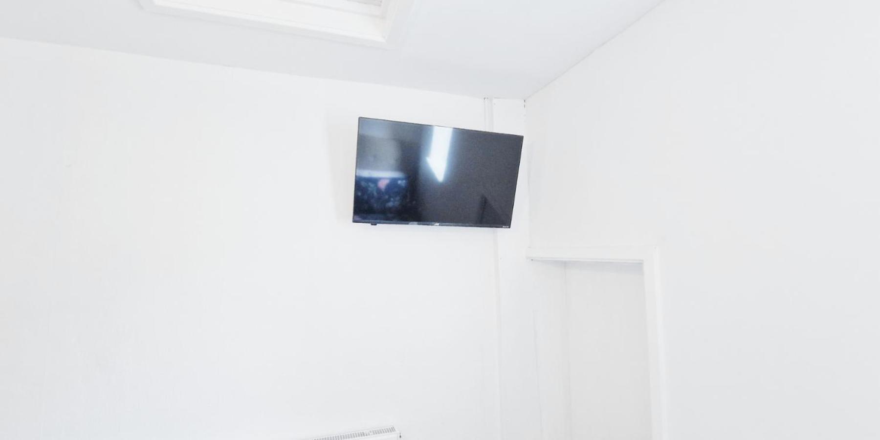 Single Room In Modern House Near 노팅엄 외부 사진