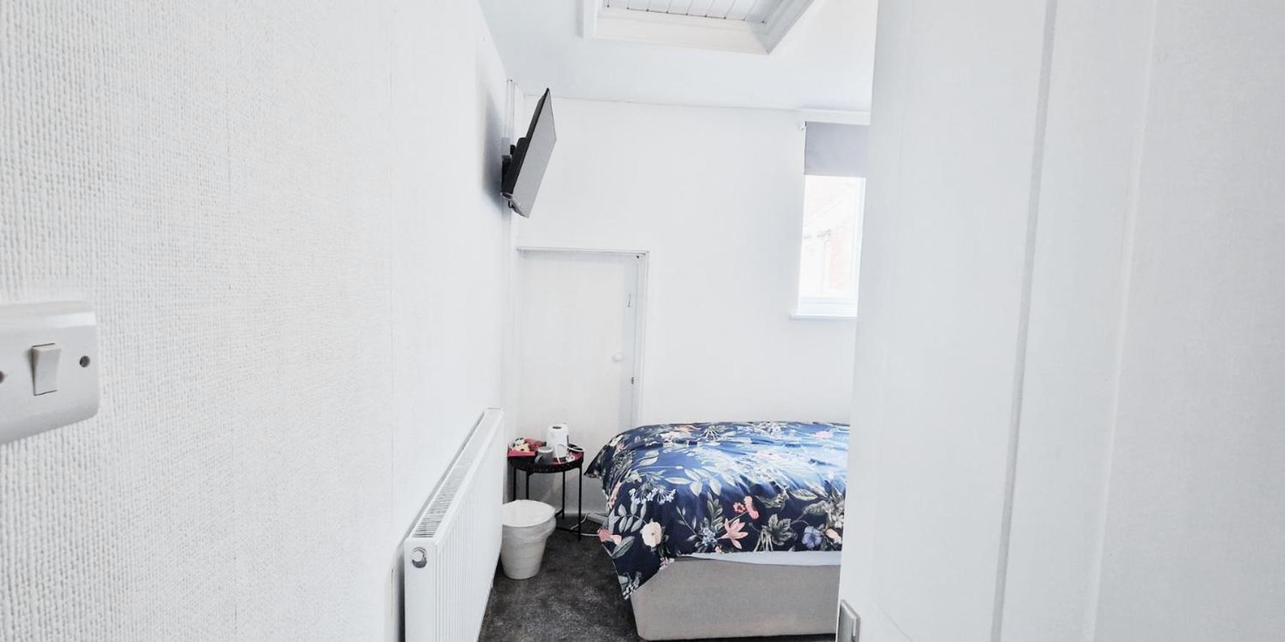 Single Room In Modern House Near 노팅엄 외부 사진